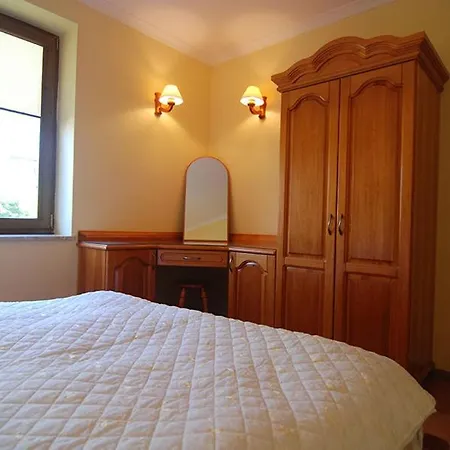 Bursztynowa 3 * Poddąbie