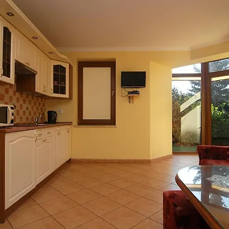 Bursztynowa 3 Poddąbie