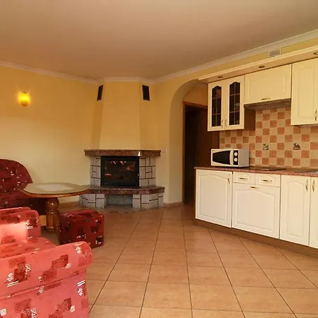 Apartment Bursztynowa 3 *