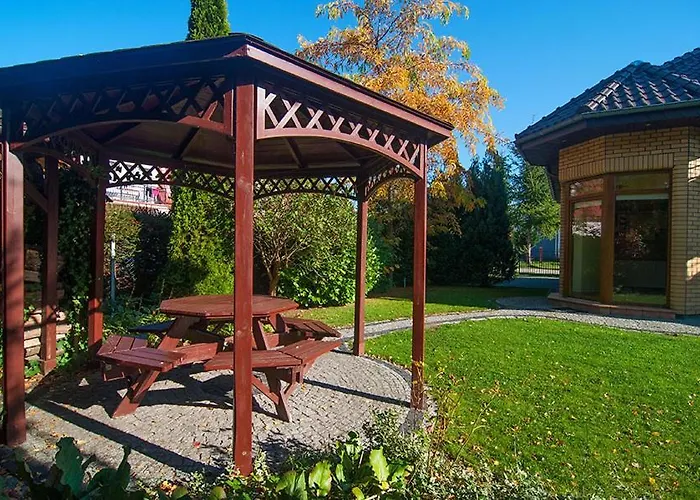 Apartman Bursztynowa 3 *