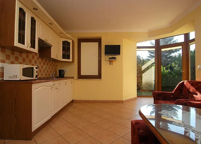 Bursztynowa 3 Poddąbie