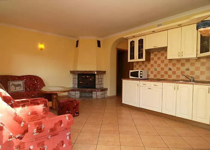 Apartman Bursztynowa 3 *